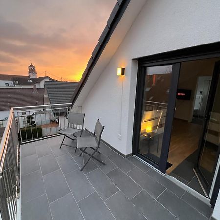 Charmantes Studio-Apartment Im Herzen Von Neureut - Fussbodenheizung, Regendusche, Waschmaschine, Stellplatz Karlsruhe Luaran gambar